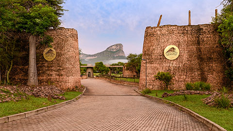 Monomotapa Village