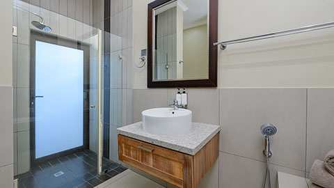 Four Bedroom Chalet with Splash Pool
