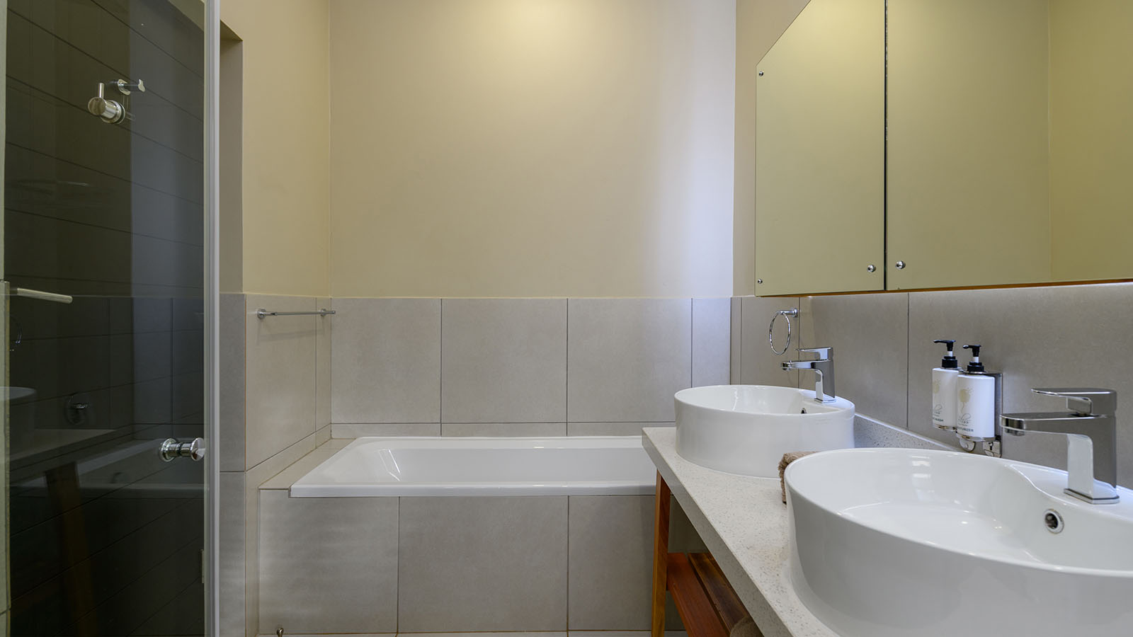 Three Bedroom Family Chalet with Patio